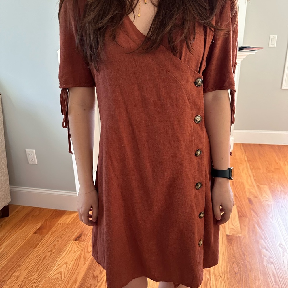 NWOT Francesca’s linen-style dress (womens M)